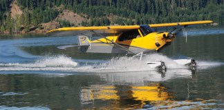 Carbon Cub EX on Amphibious Floats