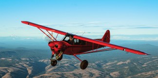 CubCrafters XCub in flight