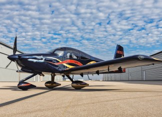 Lietzan RV-10 with the elaborate paint job