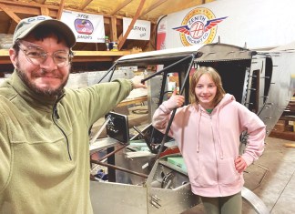 Humberd and his daughter posing with the 750 SDXtreme.