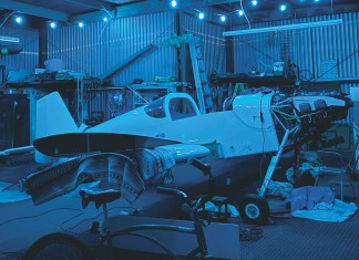 rv-6 n the hangar